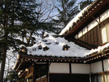 屋根雪降ろし後の様子